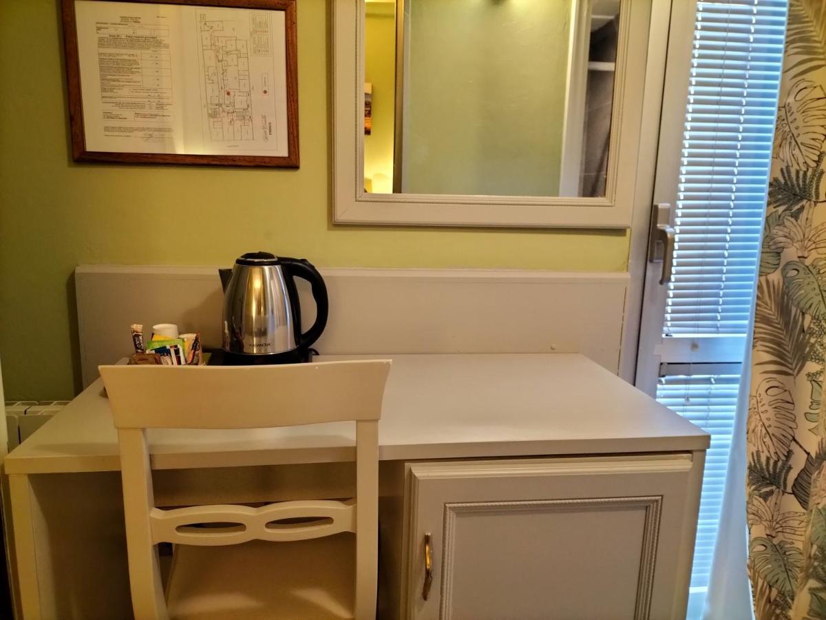Hotel Camilla Firenze Bagian luar foto