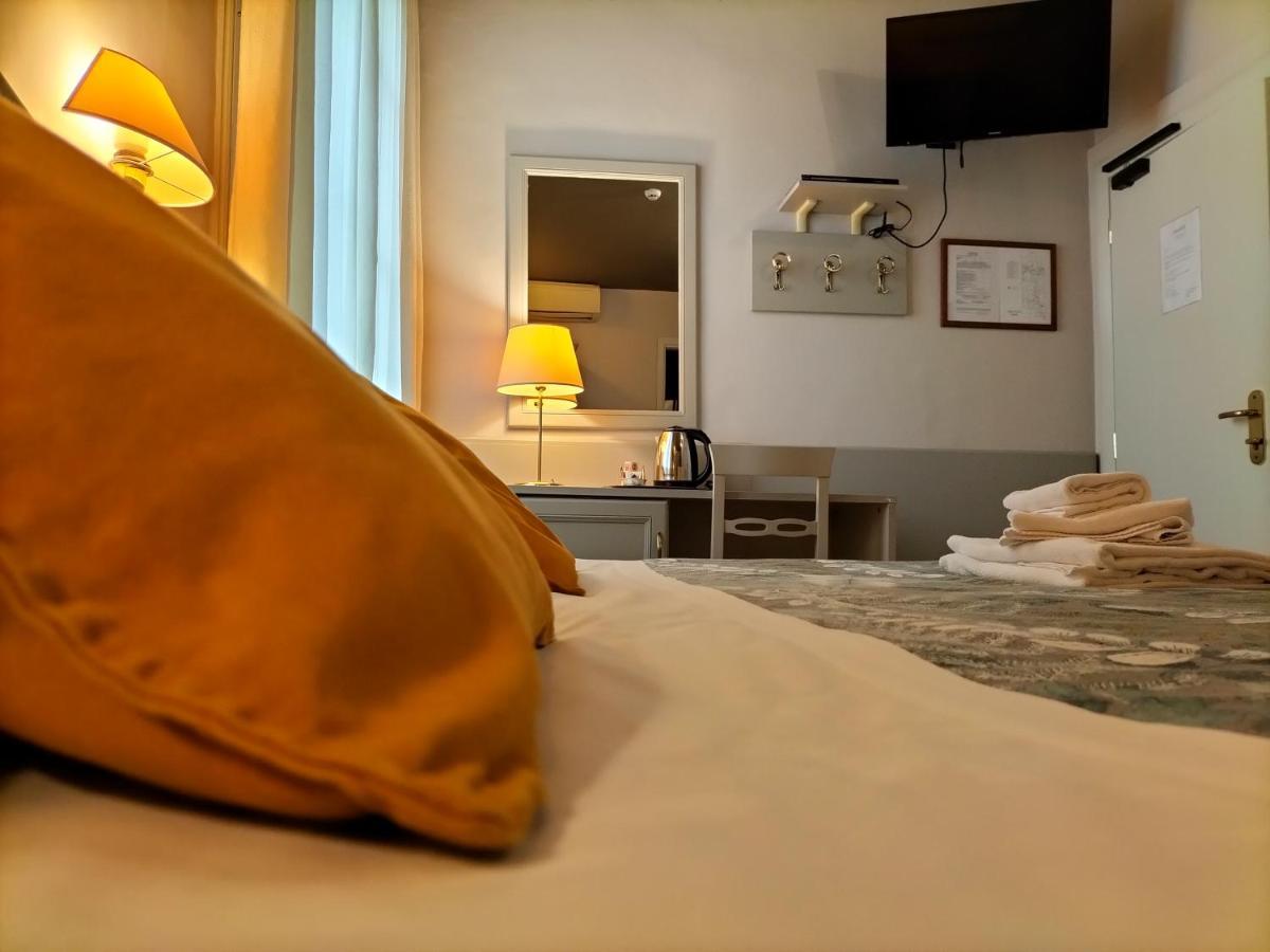 Hotel Camilla Firenze Bagian luar foto